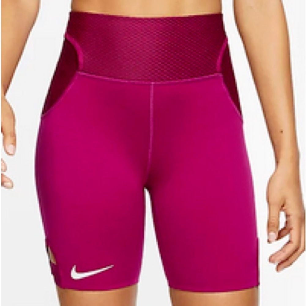 NWOT! Nike Women’s City Ready Running Tight Fit Purple Shorts Size Medium